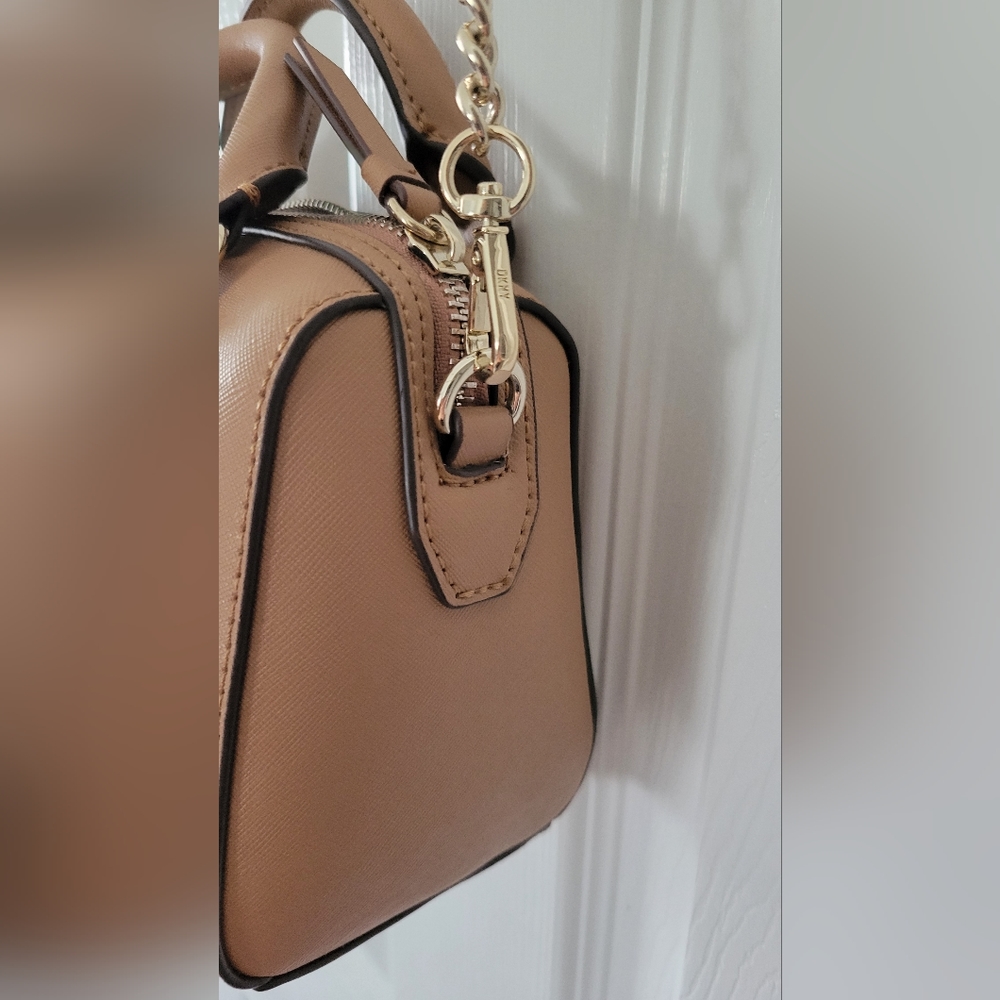 NWT DKNY Bryant Pk Sm Duffle Crossbody- Camel - Picture 11 of 13